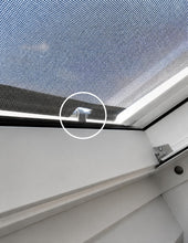 Lade das Bild in den Galerie-Viewer, Haltekrallen für VELUX Hitzeschutz-Markise MHL
