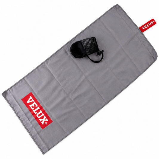 VELUX Mikrofasertuch 60 × 30 cm mit Netzbeutel – Original Handtuch aus der VELUX Handwerker-Kollektion